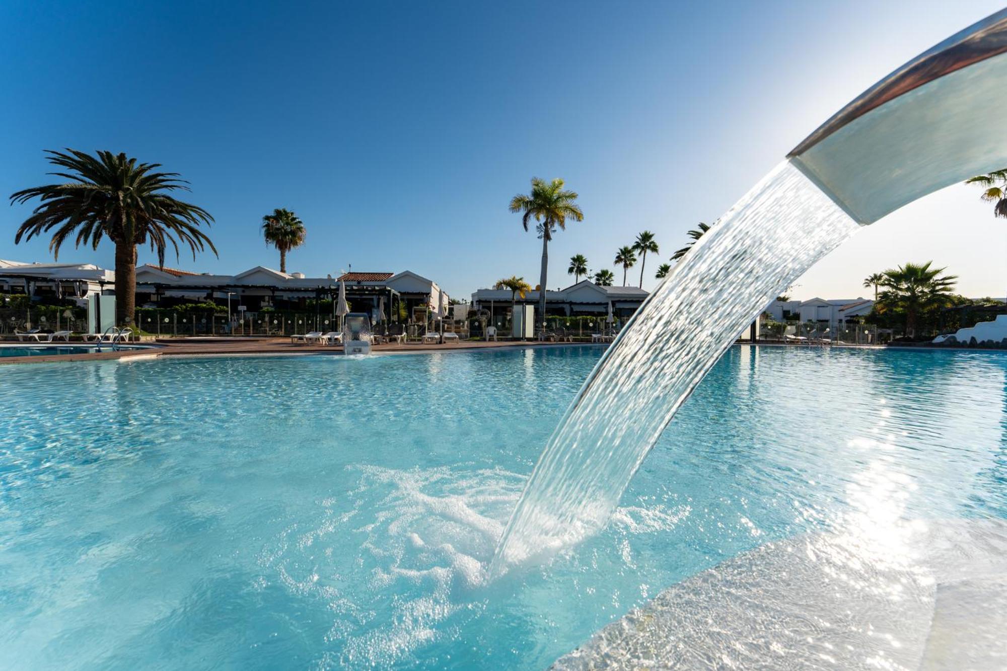 Ferienhaus Luxury Poolside